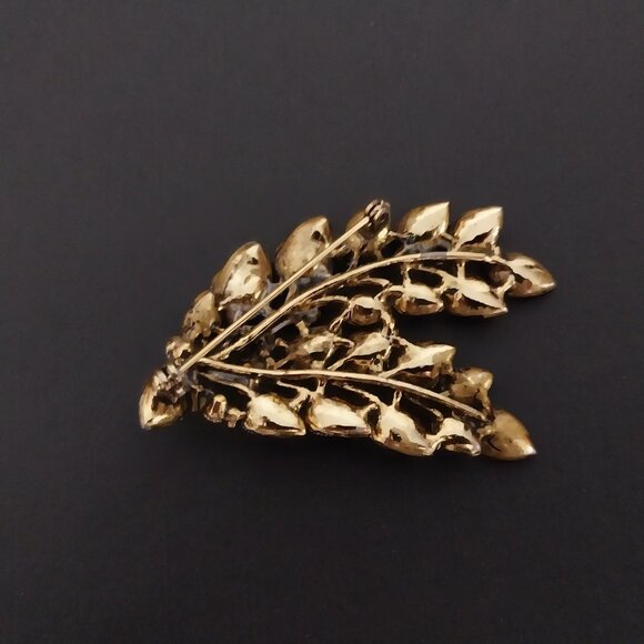 Heliotrope Watermelon Brooch HTF Flat Top Inverted Stone Crystal Rhinestone - Picture 4 of 5